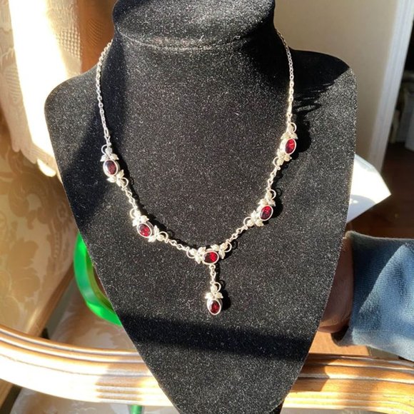 925 silver Garnet earrings and necklace